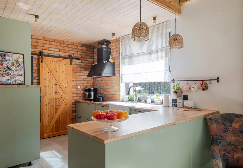 Dom stodoła na dużej działce