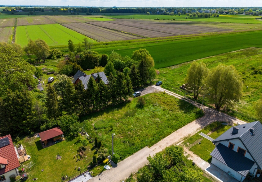 Działka budowlana 30 min od Gdańska - Cedry Wlk.