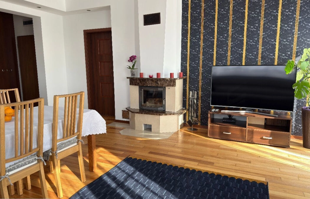 SŁONECZNE I PRZESTRONNE 3 POKOJE STRASZYN OŚ.MODRE