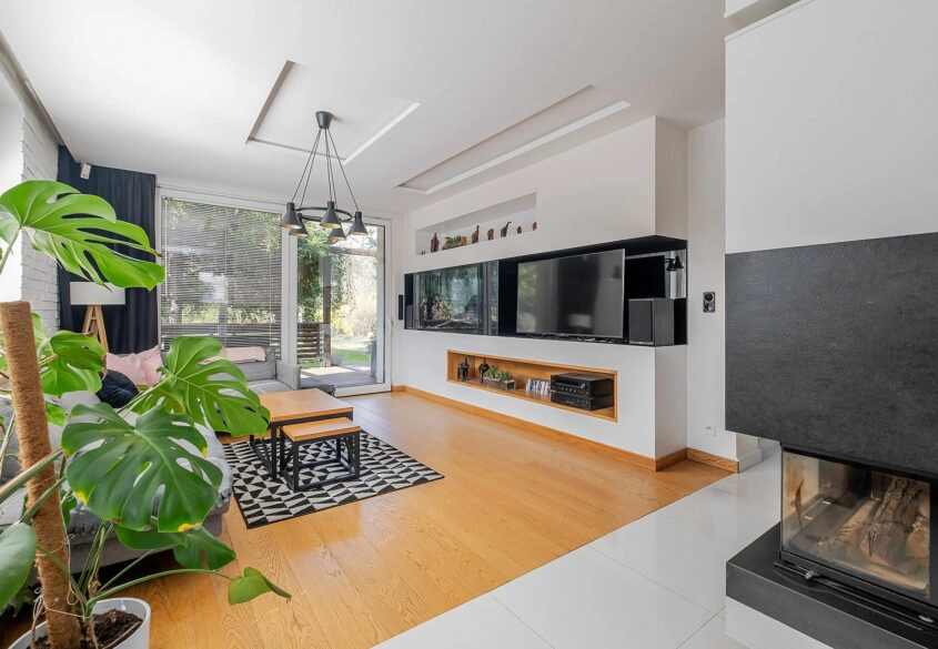 Wyjątkowa lokalizacja - po gruntownym remoncie!