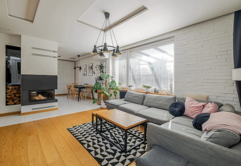 Wyjątkowa lokalizacja - po gruntownym remoncie!