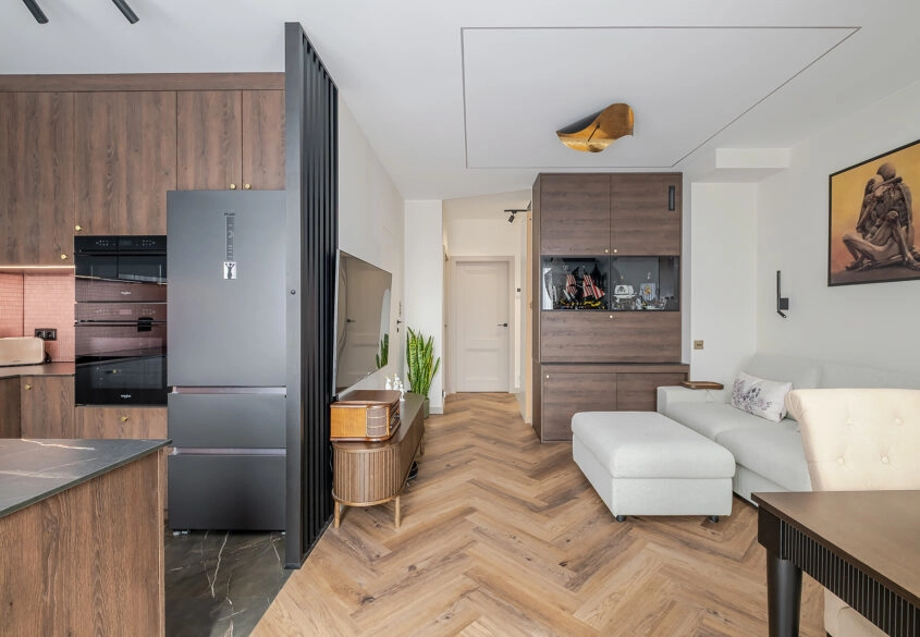 3 pokoje z balkonem, miejscem w hali i komórką!