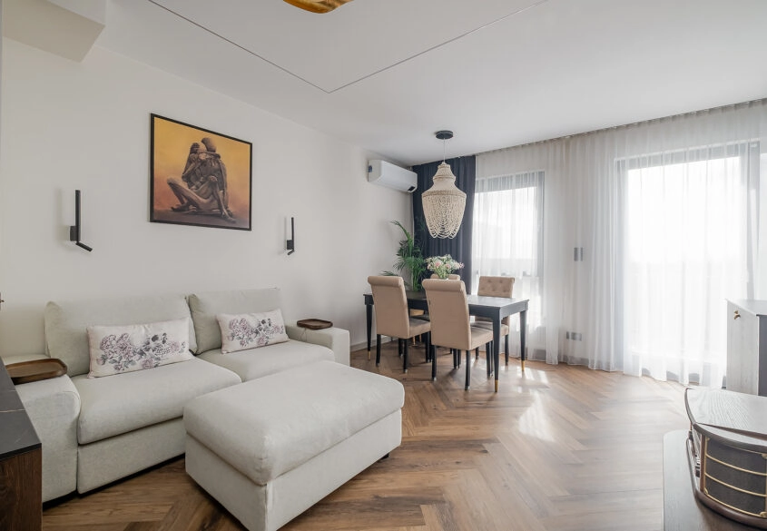 3 pokoje z balkonem, miejscem w hali i komórką!