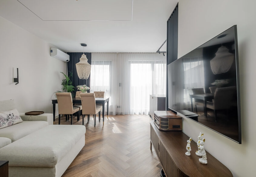 3 pokoje z balkonem, miejscem w hali i komórką!