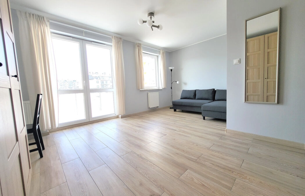 1 pok. wyposażone z miejscem parkingowym