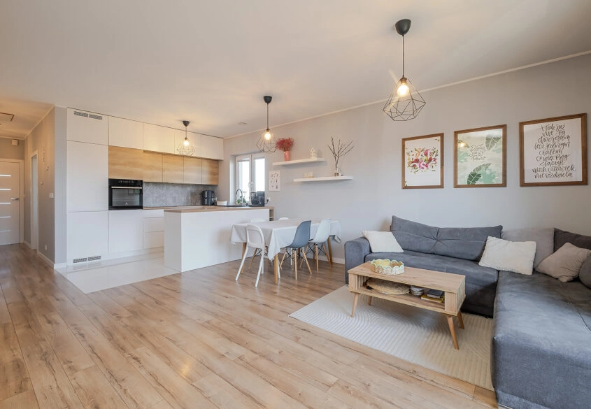 Banino, ul. Kossaka 90 m²,  budynek 4-lokalowy!