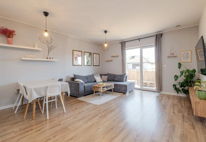 Banino, ul. Kossaka 90 m²,  budynek 4-lokalowy!