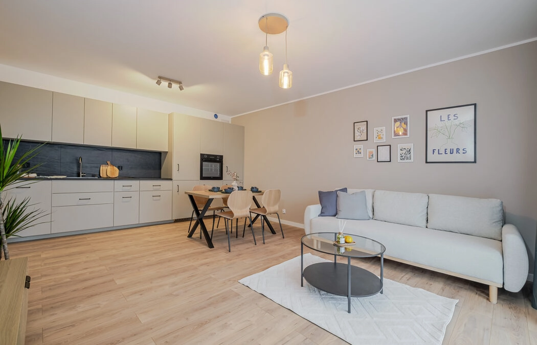 Stan idealny!| Zachodnie | Piwnica 8,8m2 | Ogródek