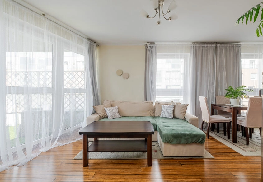 Przytulne 2 pokoje z balkonem i zachodami słońca