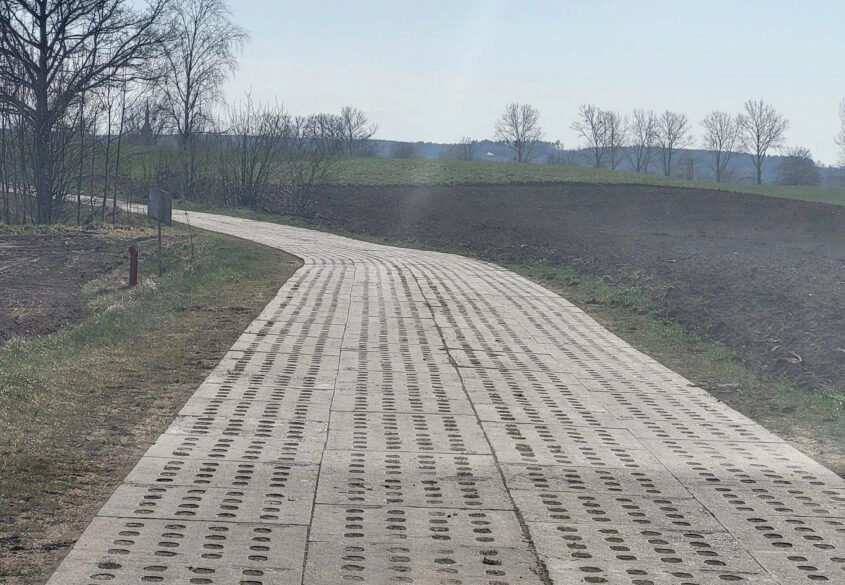Działka ze stawem oraz Warunkami Zabudowy domu