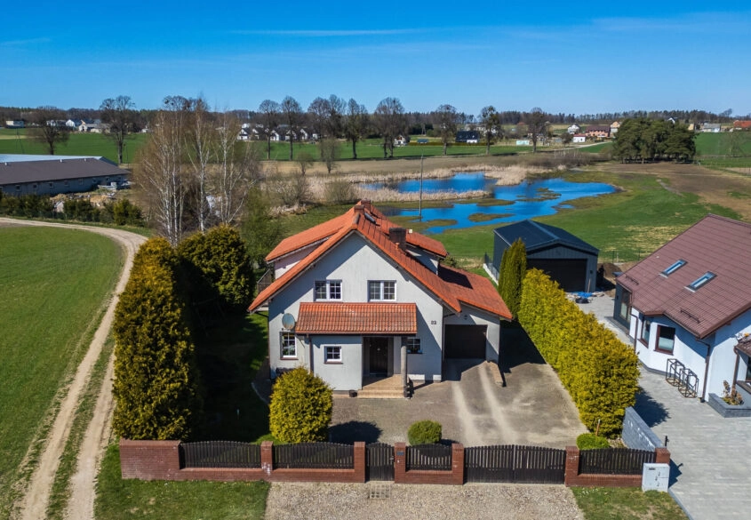 Dom wolnostojący na dużej działce 1258m2