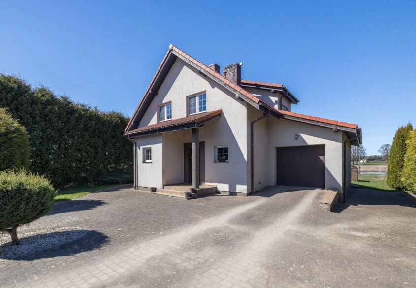 Dom wolnostojący na dużej działce 1258m2