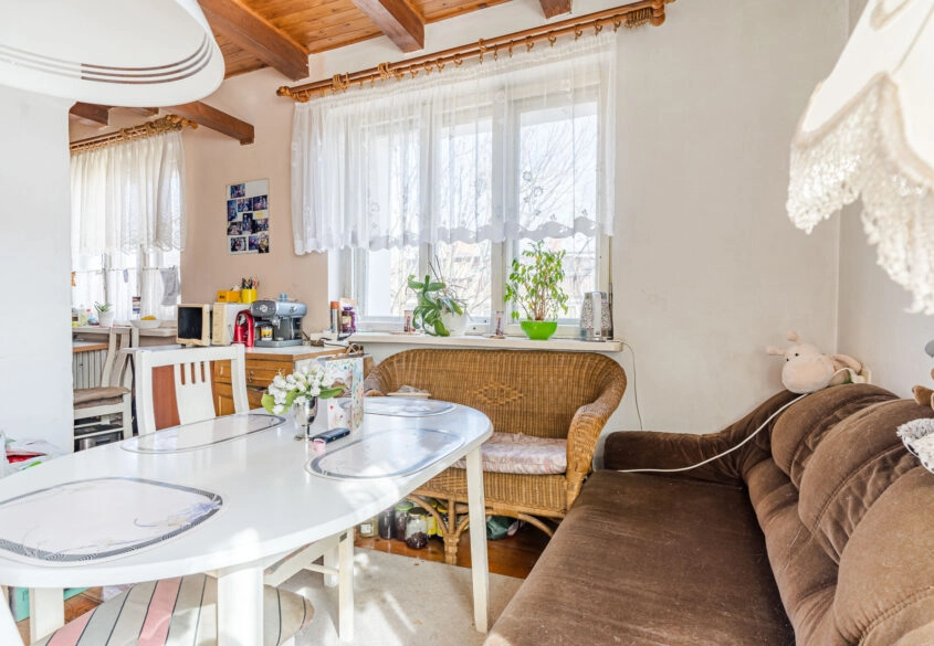 Dwupoziomowe mieszkanie, duży balkon z widokiem!