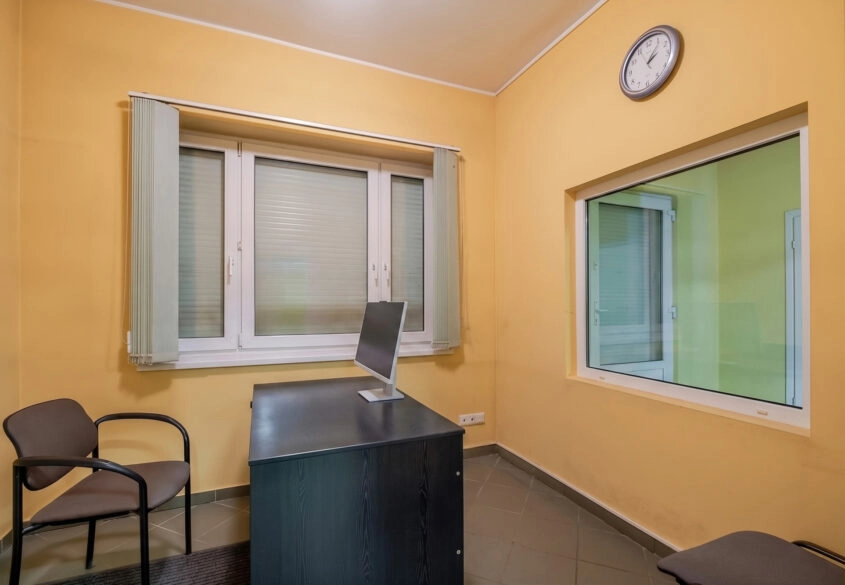 Magazyn 240 m2 z zapleczem Gdańsk Osowa