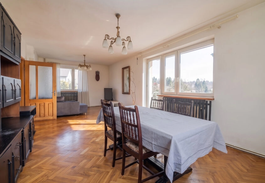 Przestronny dom z potencjałem usługowym