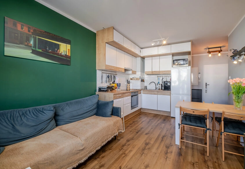 Duży balkon | Garderoba | Winda | Do wejścia