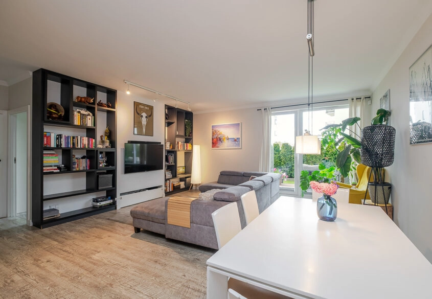 4 - pokojowe mieszkanie z ogrodem przy lesie