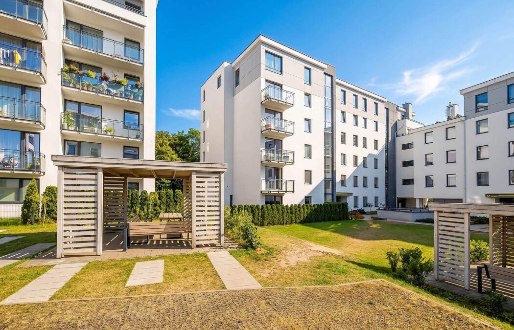 4 - pokojowe mieszkanie z ogrodem przy lesie