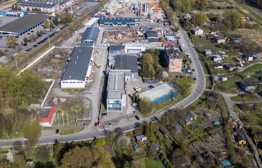 Obiekt produkcyjno–magazynowy z zapleczem biurowym