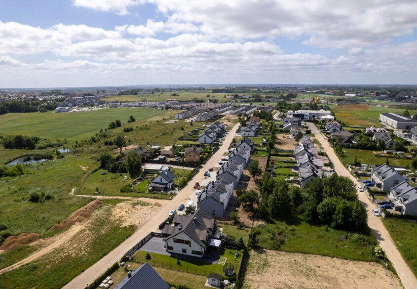 Dom jednorodzinny, samowystarczalny energetycznie