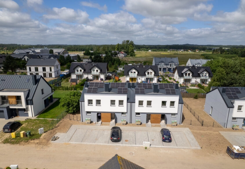 Dom jednorodzinny, samowystarczalny energetycznie