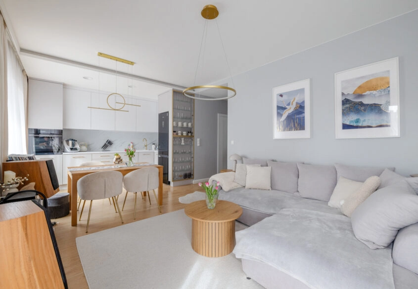 3 pok. z ogrodem- parter - sąsiaduje z lasem