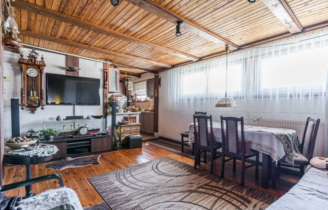 Klimatyczne mieszkanie w kamienicy