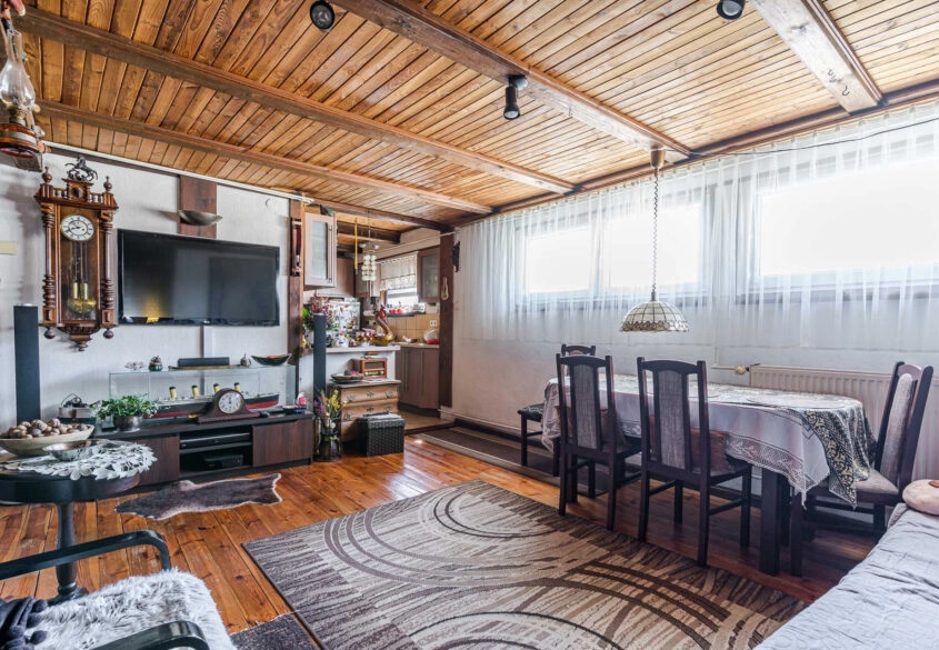 Klimatyczne mieszkanie w kamienicy