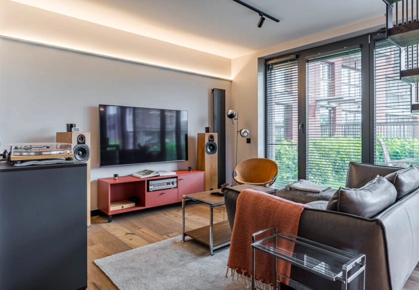 Dwupoziomowy apartament z ogrodem