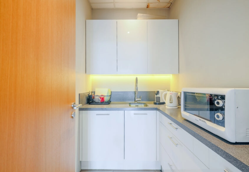 Obiekt produkcyjno–magazynowy z zapleczem biurowym