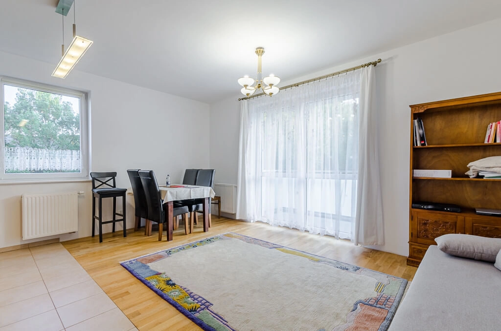 KAWALERKA DLA SINGLA LUB PARY W SPOKOJNEJ OKOLICY