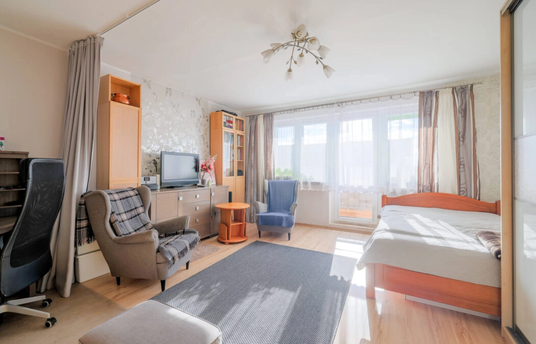 Mieszkanie 2-pok z osobna kuchnią, duży balkon