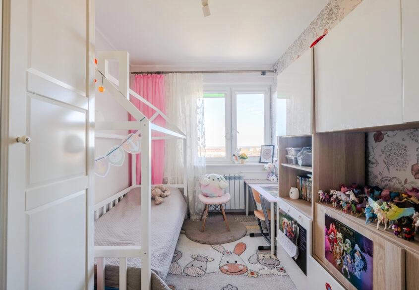 Mieszkanie 2-pok z osobna kuchnią, duży balkon