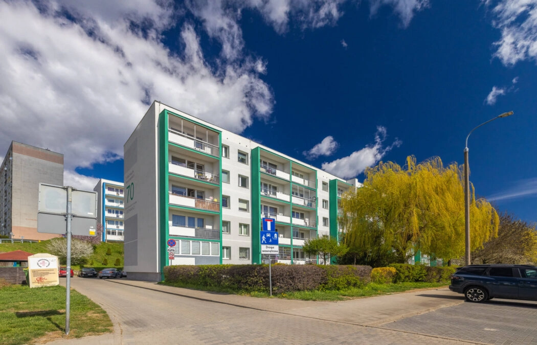 4 pokojowe, słoneczne z dużym balkonem