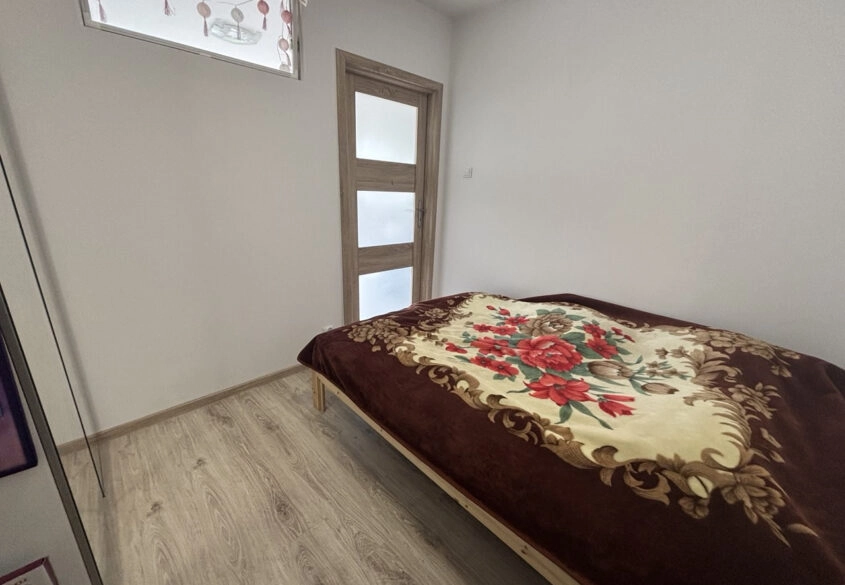 Jasne 2 pokojowe mieszkanie z ogrodem