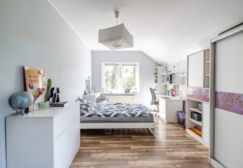 Gdynia Wiczlino Duży dom 2 magazyny otulina lasu