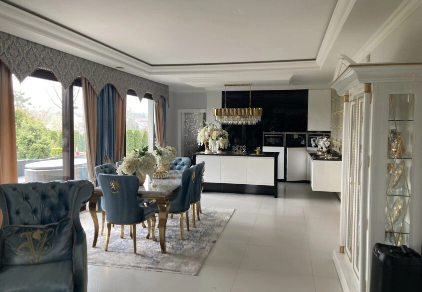 Luksusowy dom z piękną działką!