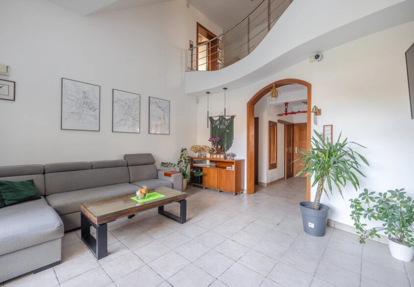 Nietuzinkowy Dom w Bojanie - bez prowizji !