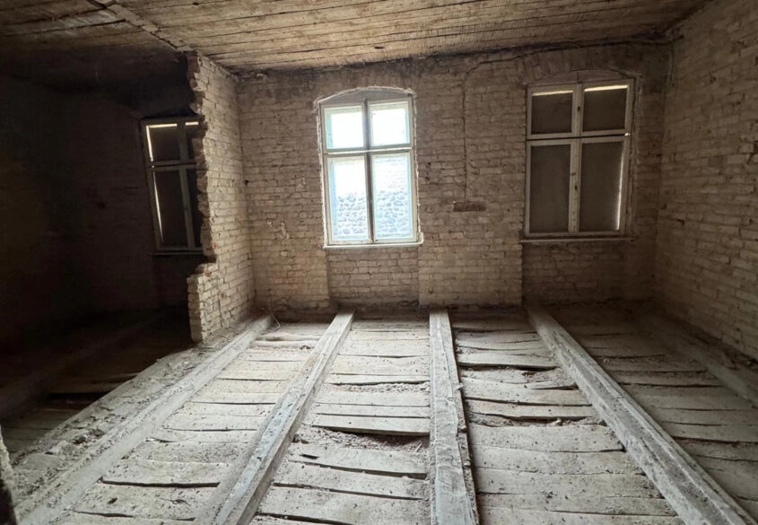 Kamienica na sprzedaż