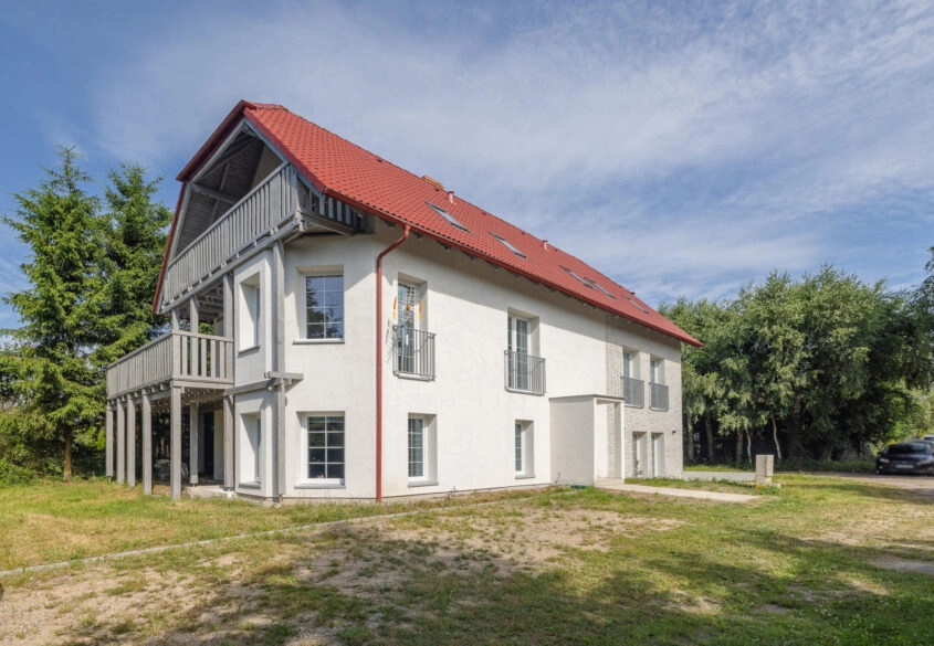 Nowoczesny dom - pensjonat z 6 apartamentami