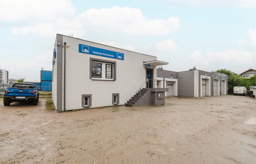 Gotowy warsztat (6 stanowisk, magazyn, biura)!