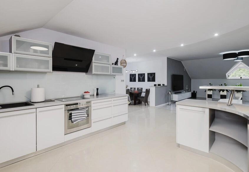 Dom dla dwóch rodzin lub pod działalność, Leźno.