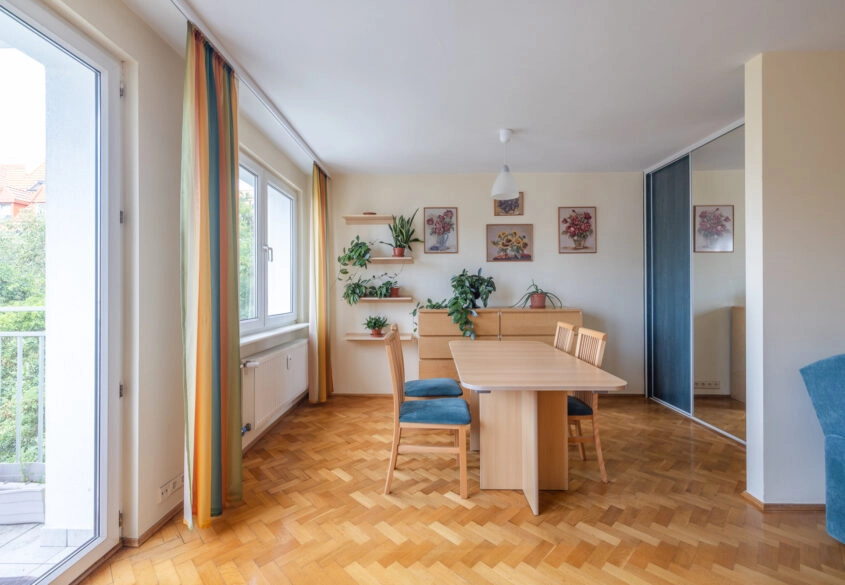 Piękne 2 pokoje z balkonem 450 m od plaży!