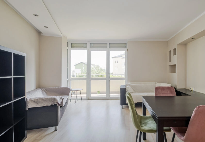 2 POKOJE/BLISKO KOMUNIKACJA MIEJSKA/