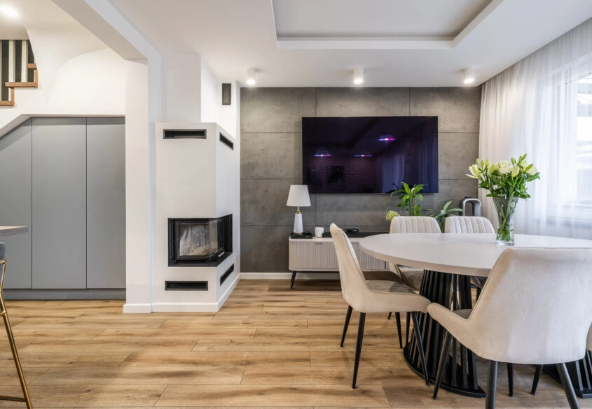 Bezczynszowy dom z ogrodem zimowym Straszyn