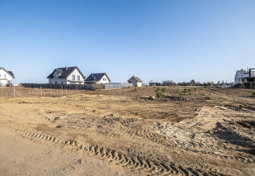 Południowa wystawa | Kwadratowa | MPZP | Płaska