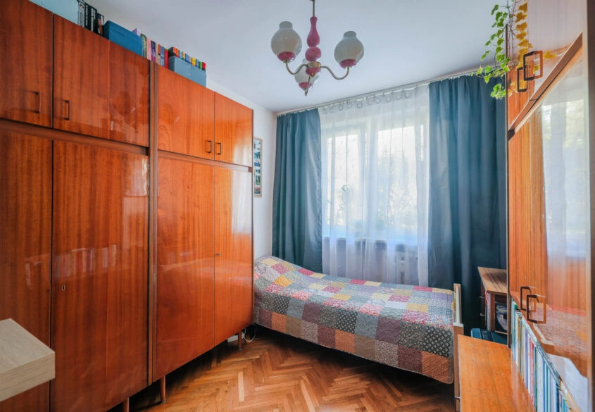 Pierwsze Piętro | Potencjalne 3 Pokoje z Balkonem!