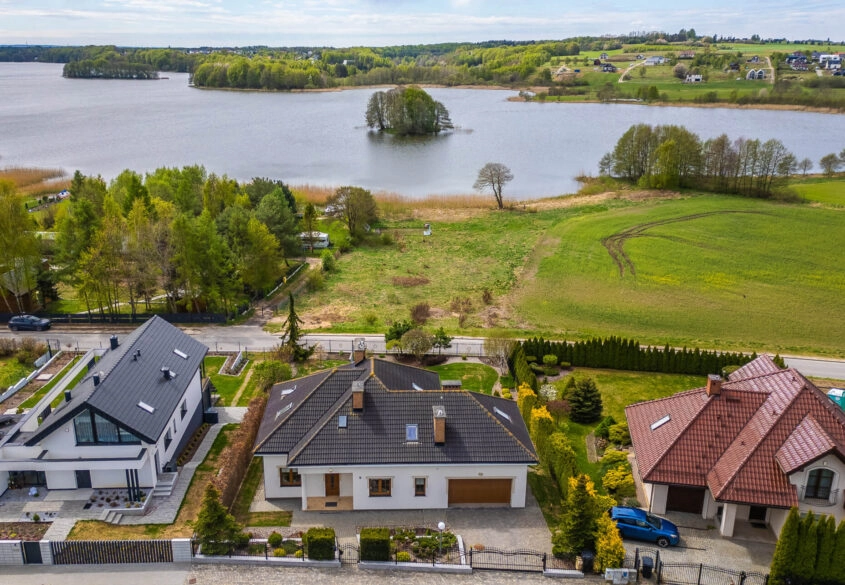 Komfortowa willa z widokiem na jezioro
