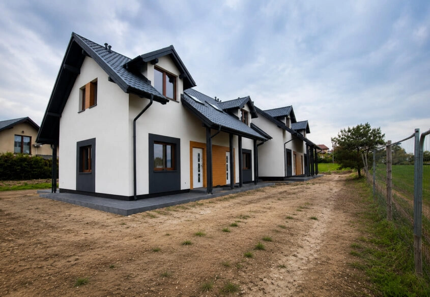 Dom bliźniak, ogród 130m2 - narożny