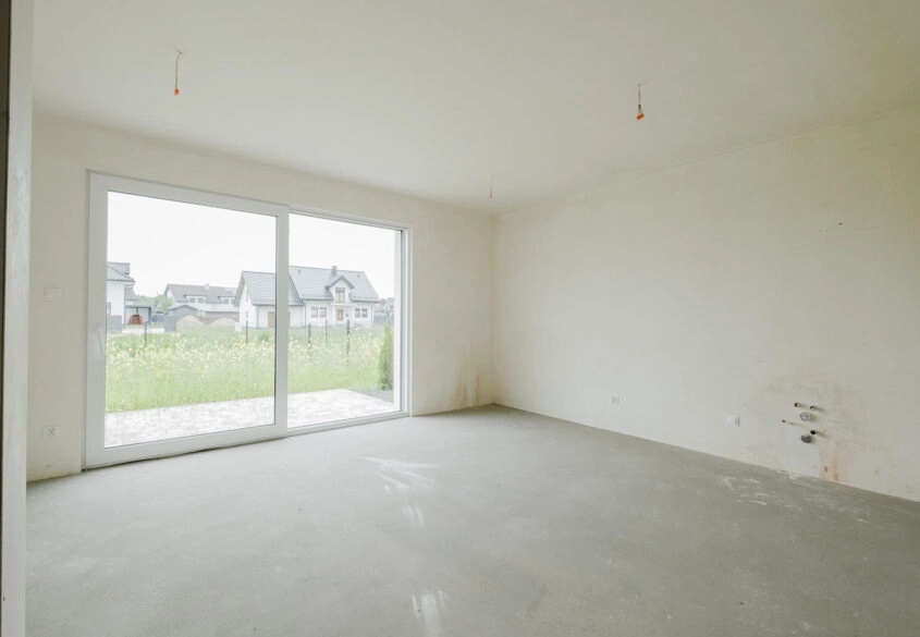 SZEREG | STAN DEWELOPERSKI | 160M2 DZIAŁKA